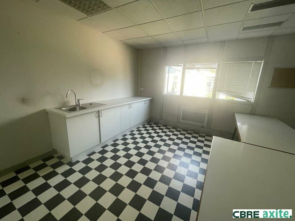 Bureaux de 133 à 947,7 m² à louer à Meylan, photo 4 sur 5