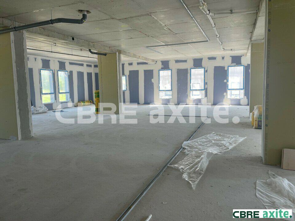 Bureaux de 112,4 à 483 m² à vendre à Voiron, photo 5 sur 8