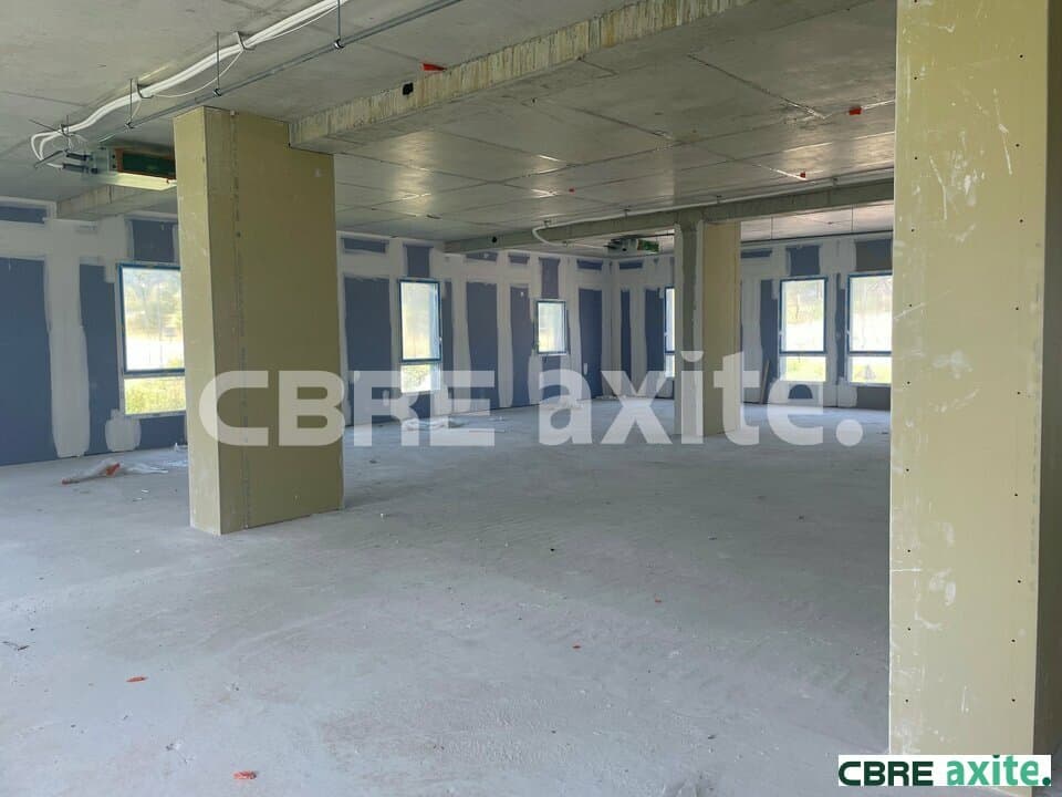 Bureaux de 112,4 à 483 m² à louer à Voiron, photo 4 sur 8