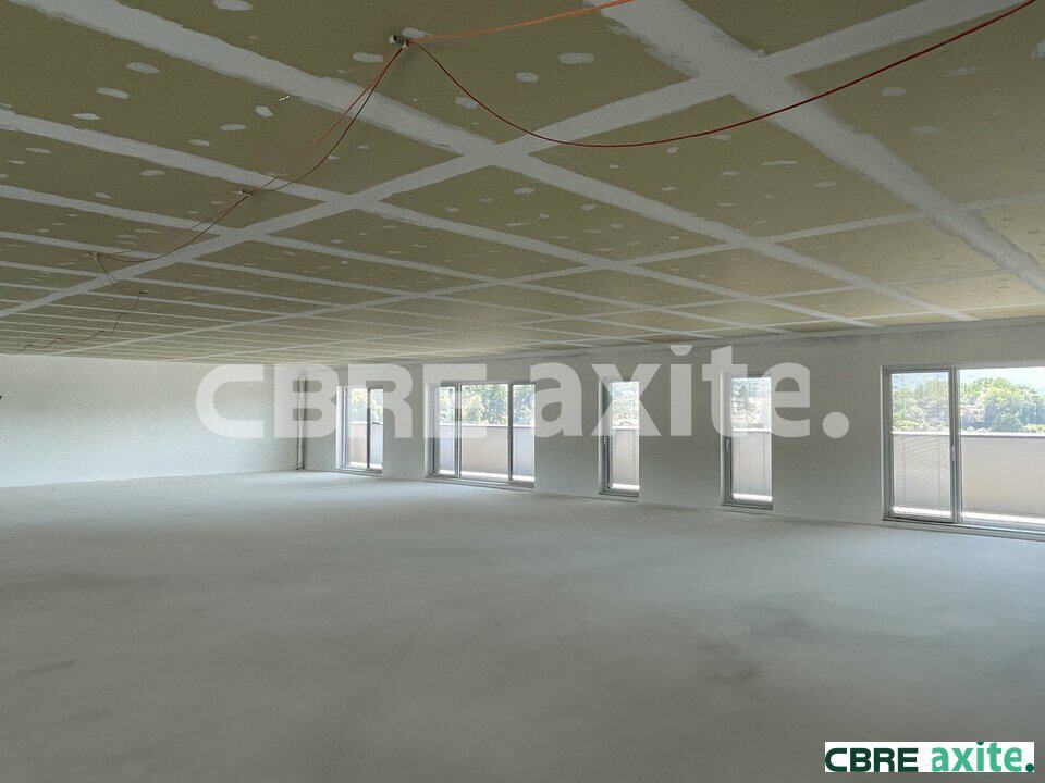 Bureaux de 173 à 925,5 m² à vendre à Voiron, photo 8 sur 8