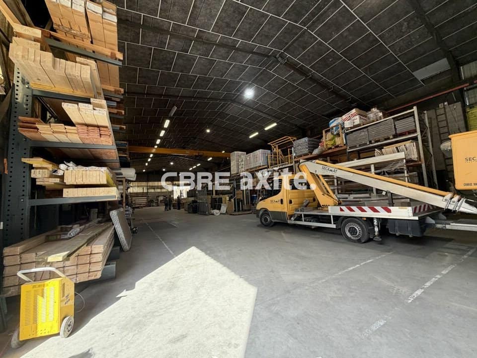Local d’activité de 2 713 m² à vendre à Barberaz, photo 4 sur 8