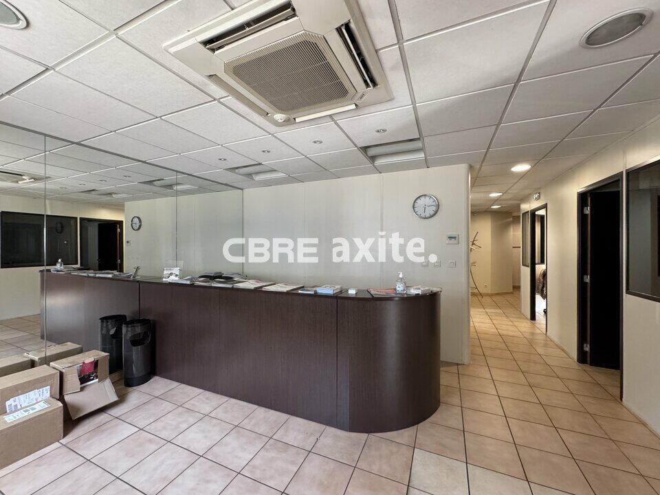 Bureaux de 223,5 m² à louer à Chambéry, photo 6 sur 8