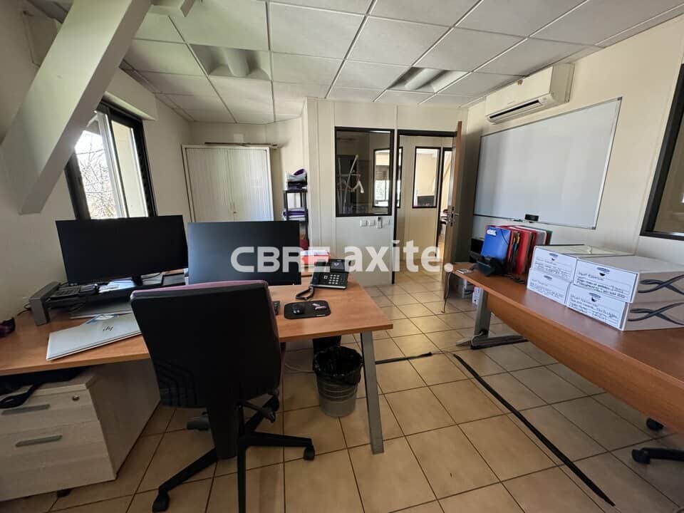 Bureaux de 223,5 m² à louer à Chambéry, photo 8 sur 8