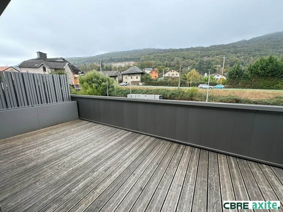 Bureaux de 86 m² à louer à Grésy-sur-Aix, photo 2 sur 6