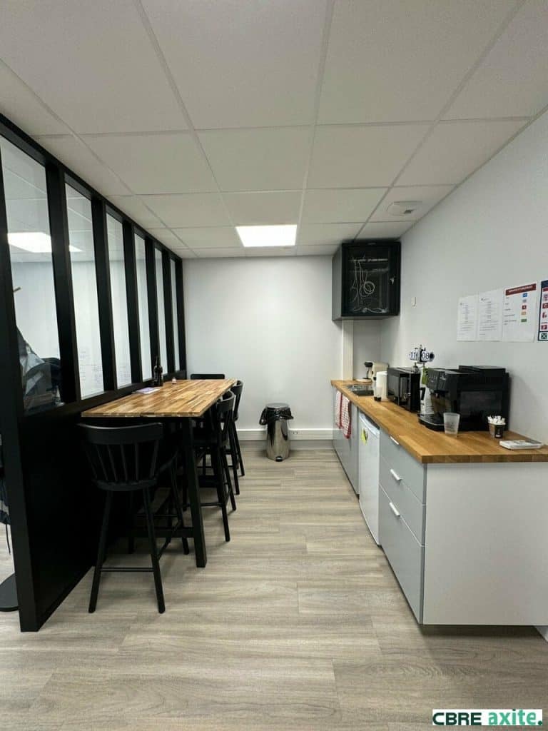 Bureaux de 86 m² à louer à Grésy-sur-Aix, photo 5 sur 6