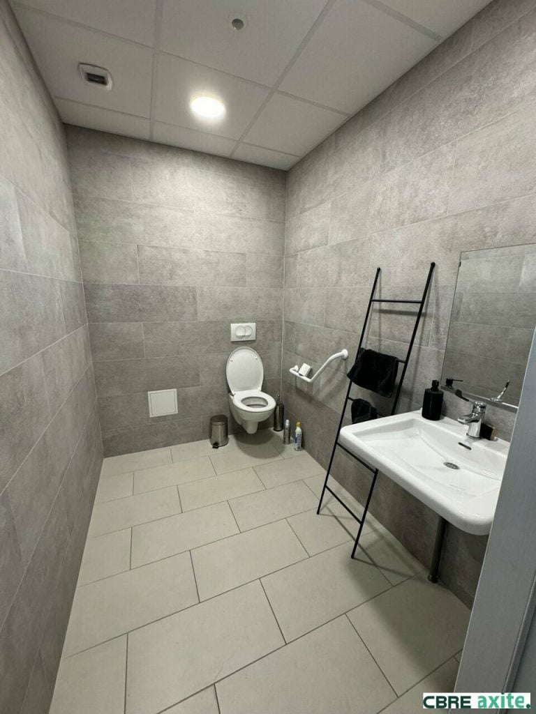 Bureaux de 86 m² à louer à Grésy-sur-Aix, photo 6 sur 6