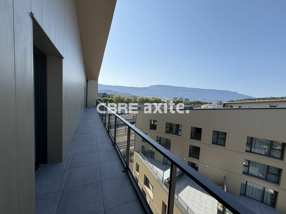 Bureaux de 301 m² à vendre à Chambéry, photo 4 sur 7