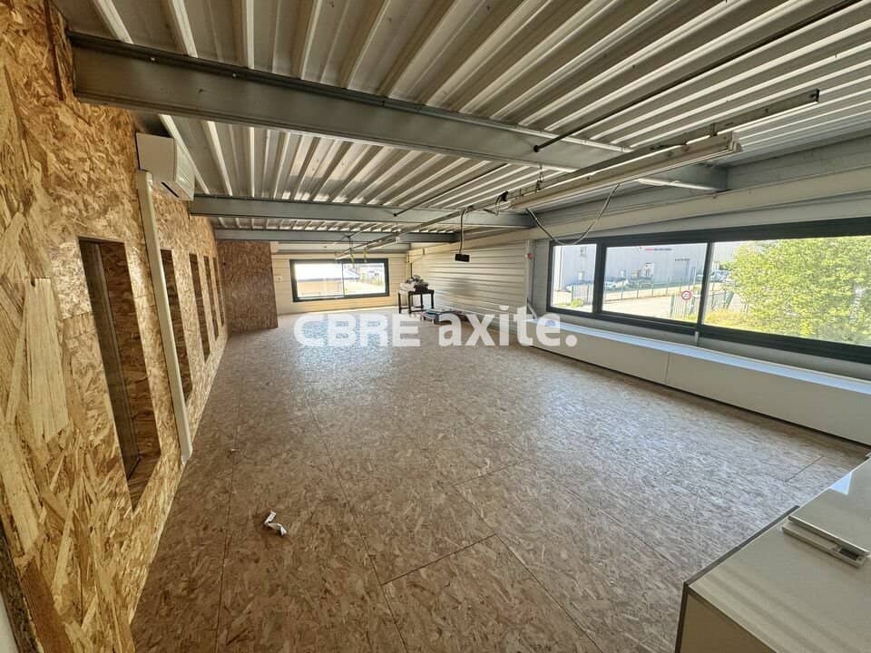 Local d’activité de 310 m² à louer à Voglans, photo 8 sur 8