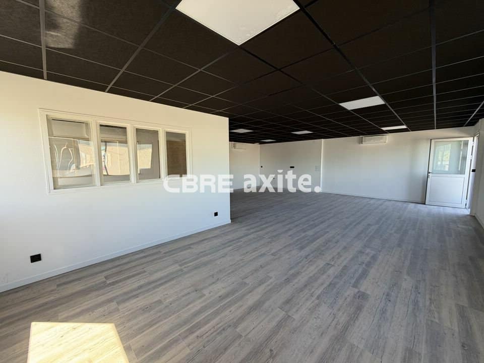 Bureaux de 107 m² à louer à Chambéry, photo 4 sur 8