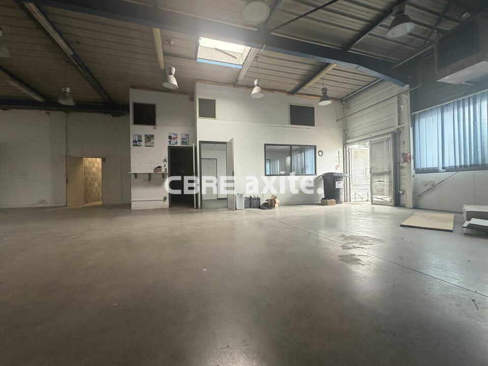 Local d’activité de 308 m² à louer à La Motte-Servolex, photo 3 sur 6