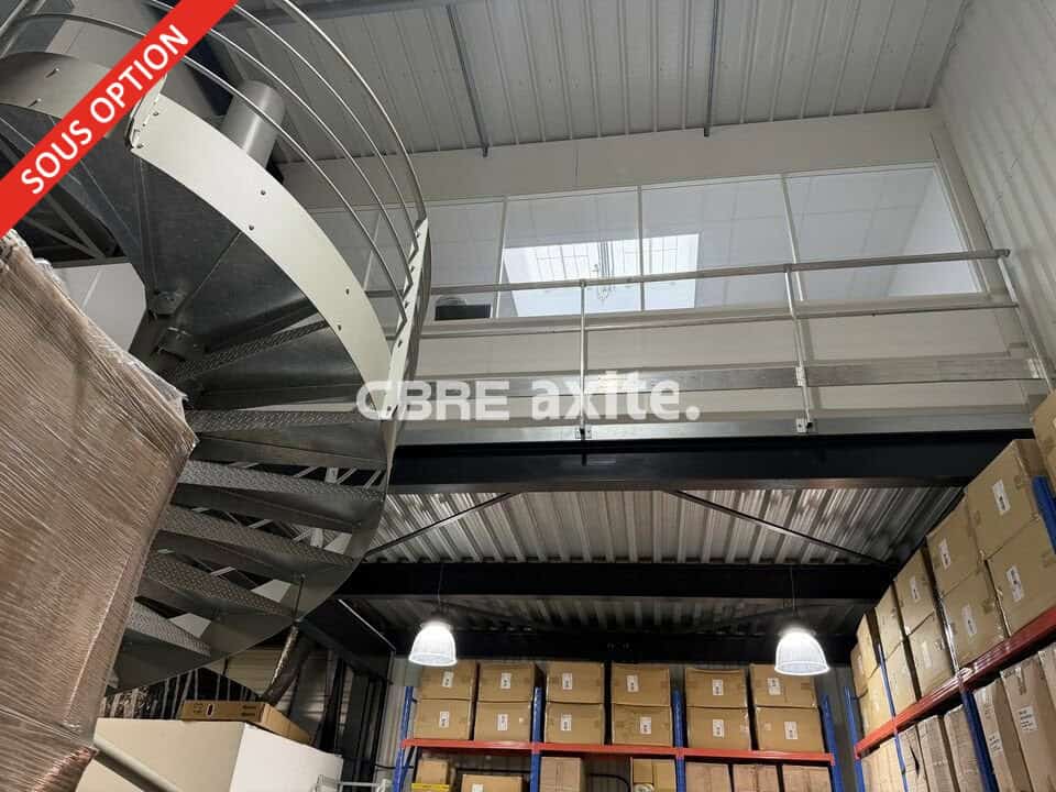 Local d’activité de 362 m² à vendre à Méry, photo 4 sur 8