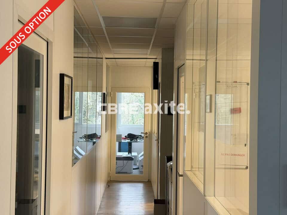Local d’activité de 362 m² à vendre à Méry, photo 6 sur 8