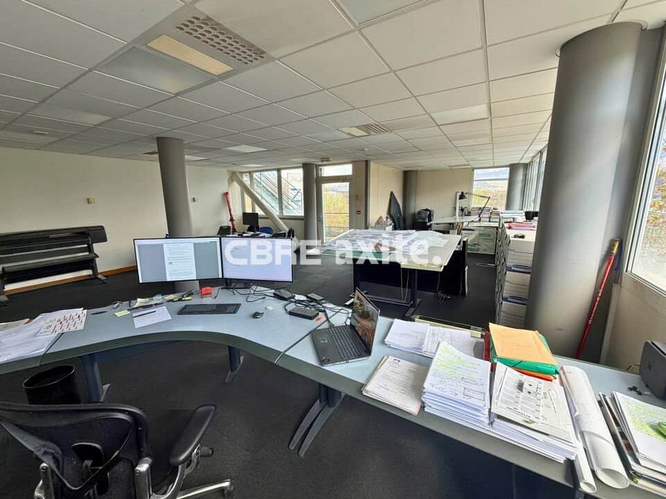 Bureaux de 91,2 m² à louer au Bourget-du-Lac, photo 2 sur 3