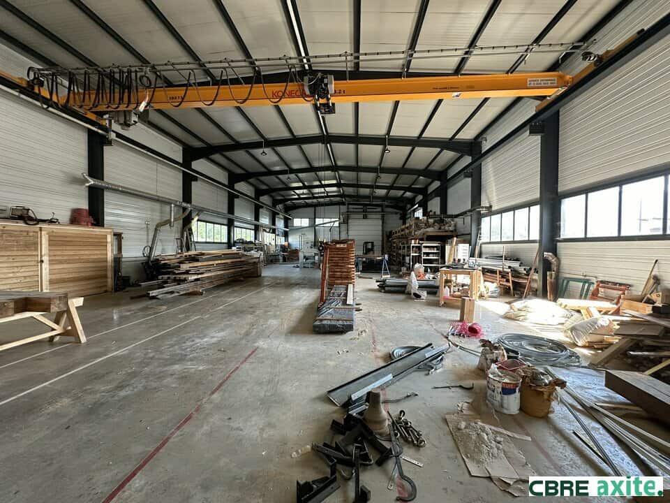 Local d’activité de 1 000 m² à vendre à Sainte-Hélène-sur-Isère, photo 7 sur 8