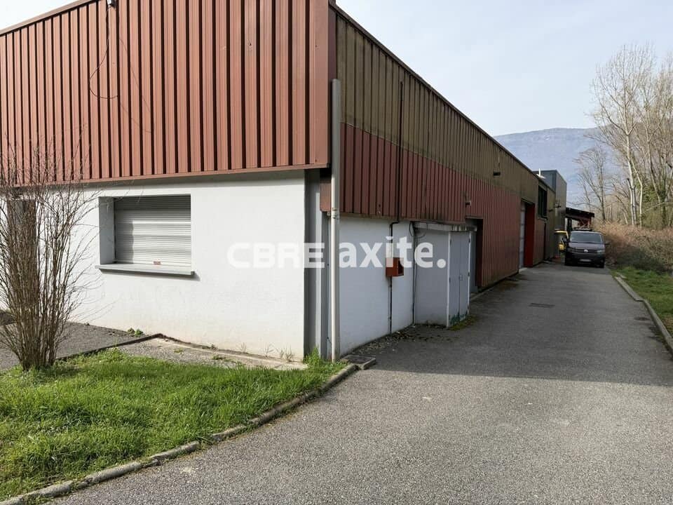 Local d’activité de 700 m² à vendre à Voglans, photo 4 sur 7