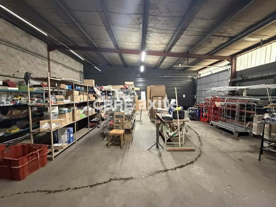Local d’activité de 700 m² à vendre à Voglans, photo 5 sur 7