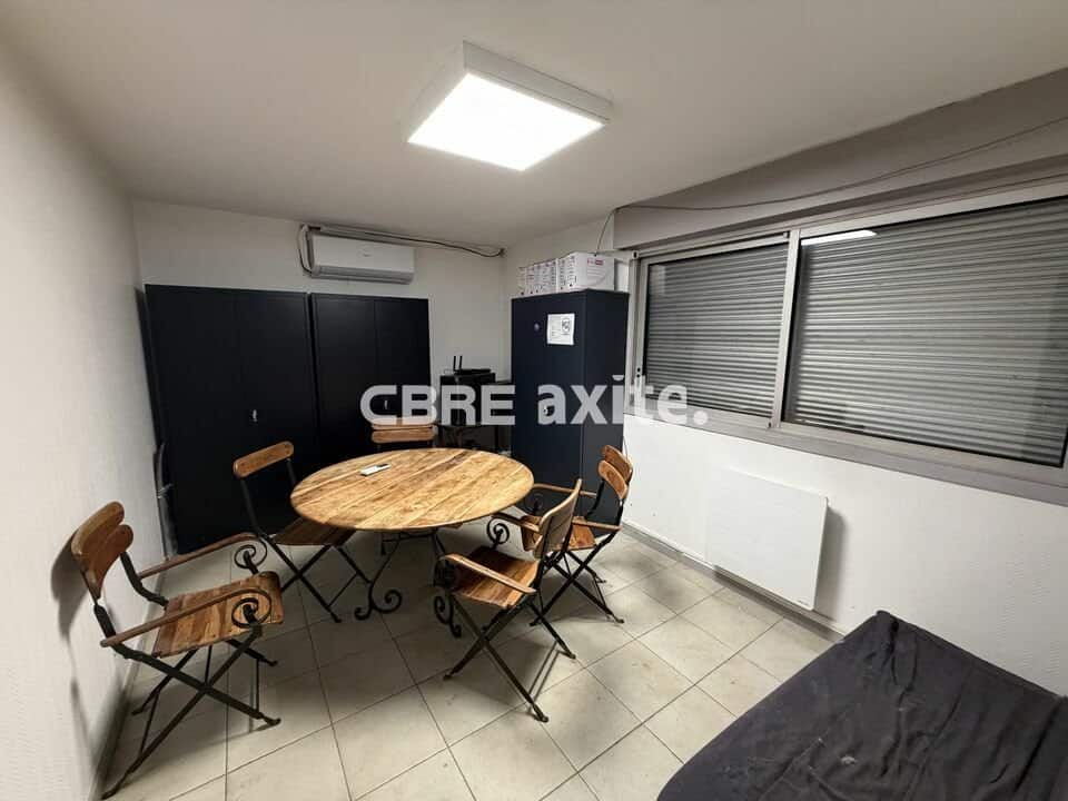 Local d’activité de 700 m² à vendre à Voglans, photo 7 sur 7