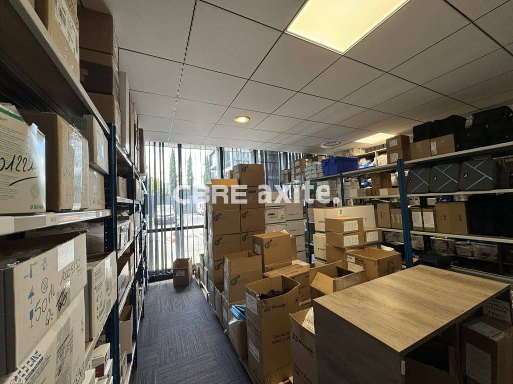 Bureaux de 278 m² à vendre à Challes-les-Eaux, photo 7 sur 7