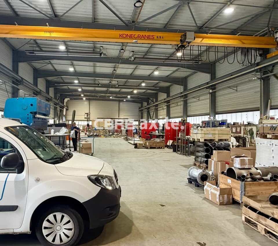 Local d’activité de 921,6 m² à louer au Bourget-du-Lac, photo 2 sur 8