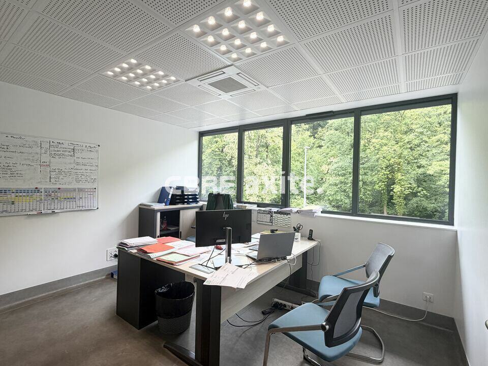 Local d’activité de 921,6 m² à louer au Bourget-du-Lac, photo 3 sur 8