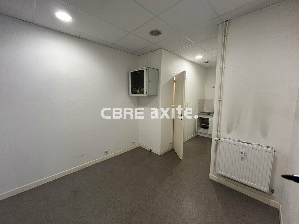 Local commercial de 63,6 m² à vendre à Saint-Jean-de-Maurienne, photo 4 sur 8