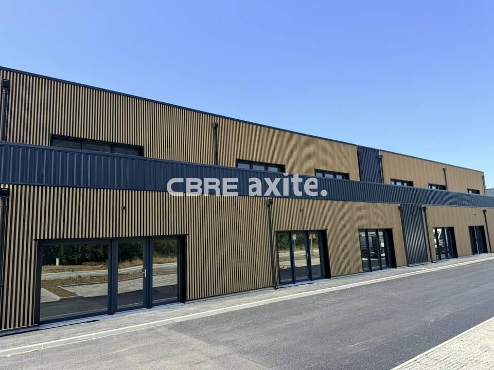 Local d’activité de 119 m² à louer à Chignin, photo 3 sur 5