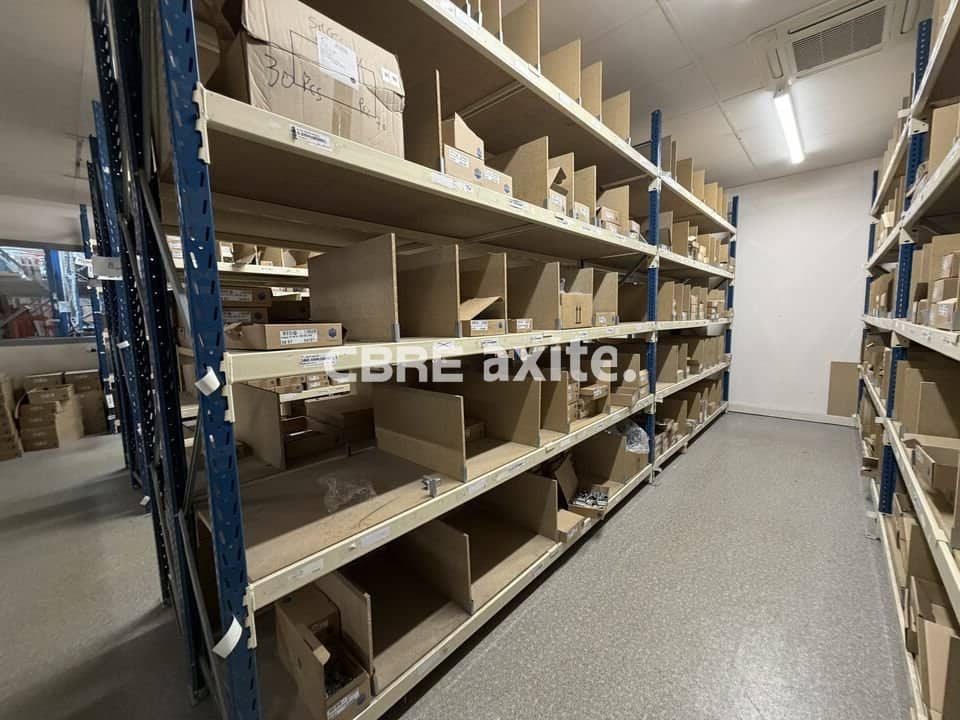Local d’activité de 866 m² à vendre à Chambéry, photo 4 sur 5