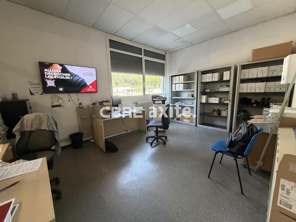 Local d’activité de 866 m² à vendre à Chambéry, photo 5 sur 5