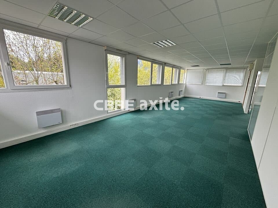 Bureaux de 210 à 424 m² à louer à Annecy-le-Vieux, photo 7 sur 8