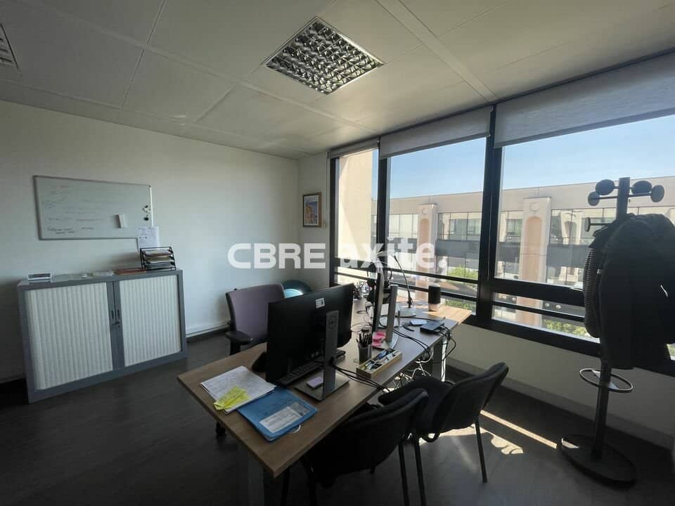Bureaux de 45 à 147 m² à louer à Épagny-Metz-Tessy, photo 3 sur 6