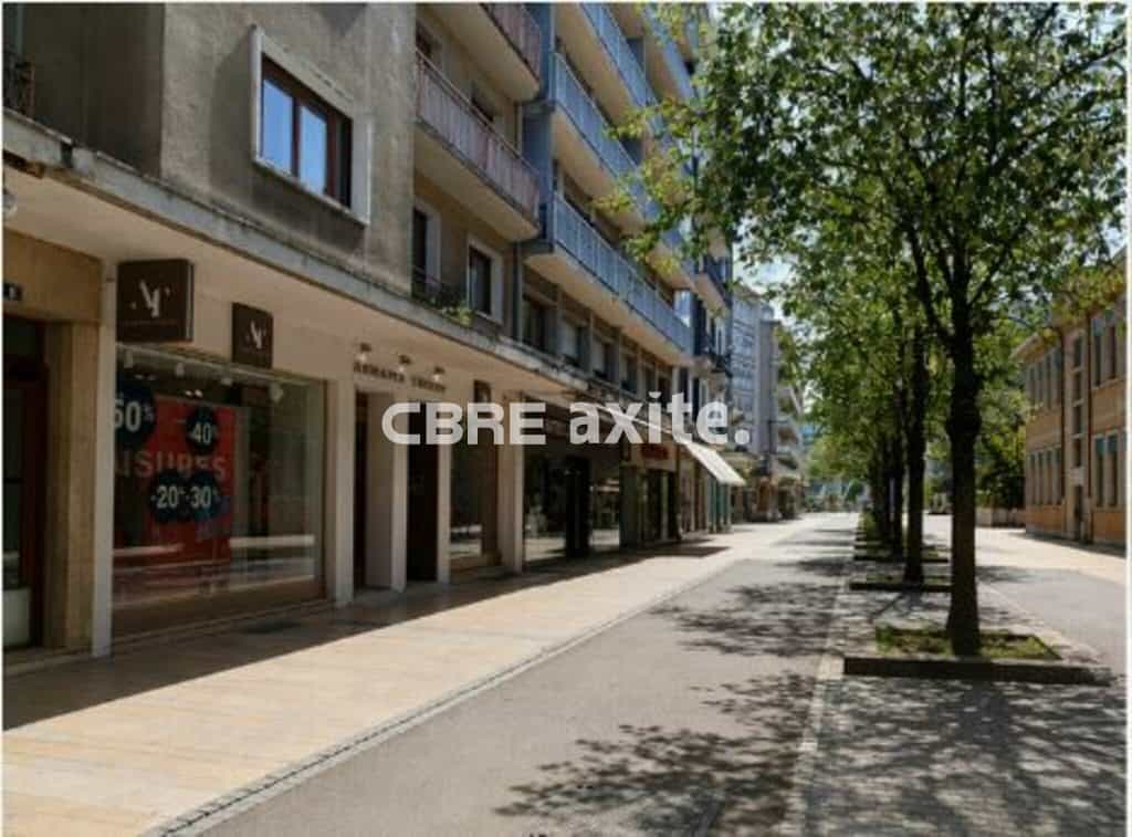 Local commercial de 1 426 m² à louer à Annemasse, photo 7 sur 7