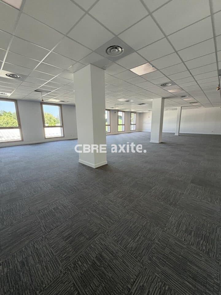 Bureaux de 112 à 478 m² à vendre à Annecy-le-Vieux, photo 5 sur 7