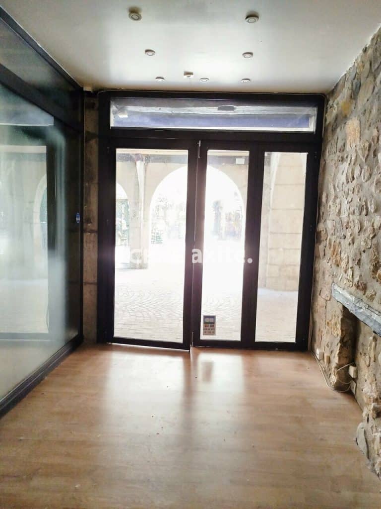 Local commercial de 10 m² à louer à Annecy, photo 2 sur 2
