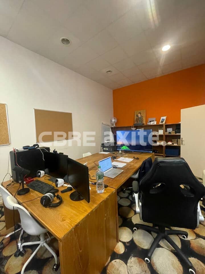 Bureaux de 278 m² à vendre à Cran-Gevrier, photo 5 sur 7