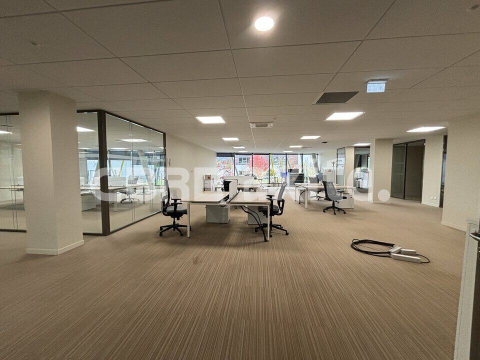 Bureaux de 831 m² à louer à Chavanod, photo 5 sur 8