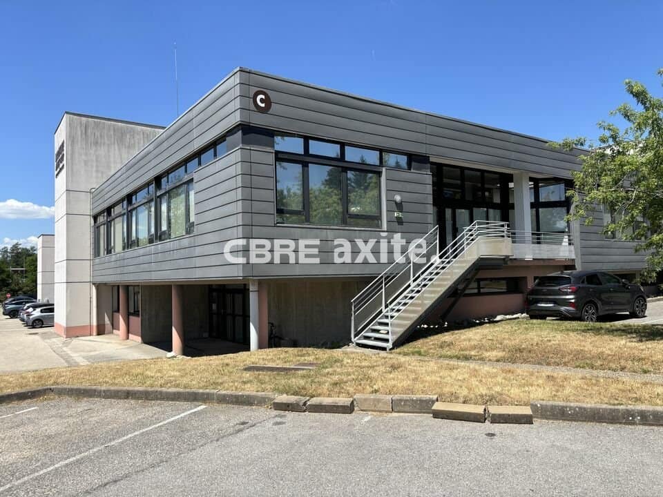 Bureaux de 800 à 1 885 m² à louer à Épagny-Metz-Tessy, photo 3 sur 8