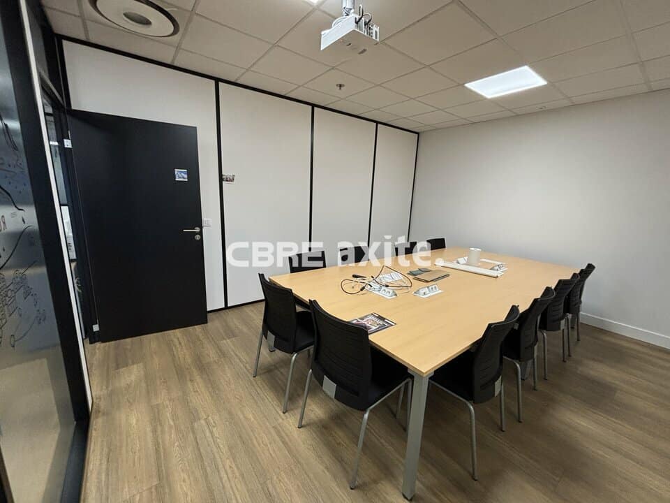 Bureaux de 800 à 1 885 m² à louer à Épagny-Metz-Tessy, photo 6 sur 8