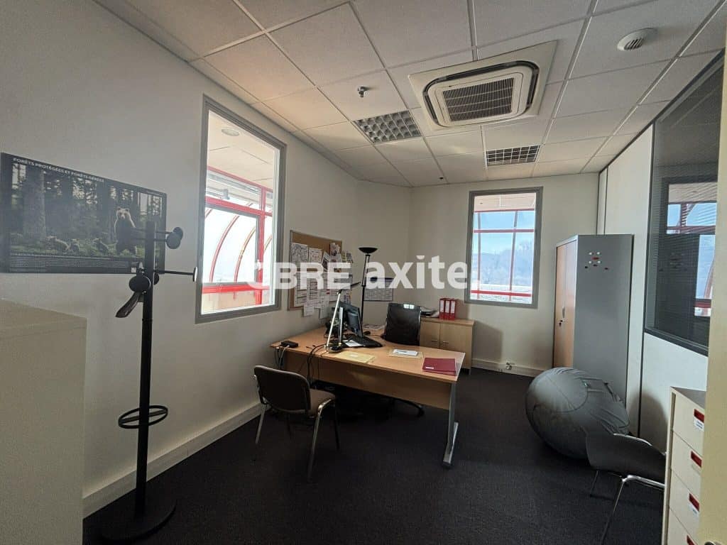 Bureaux de 233 m² à louer à Épagny-Metz-Tessy, photo 4 sur 7
