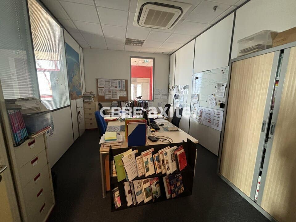 Bureaux de 233 m² à louer à Épagny-Metz-Tessy, photo 5 sur 7