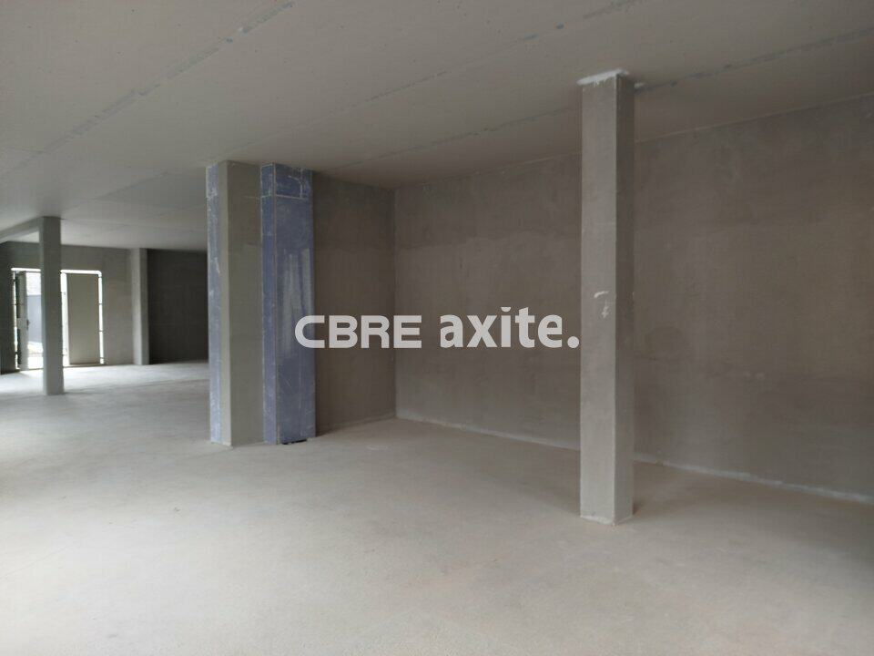 Local commercial de 191 m² à louer à Thyez, photo 5 sur 6