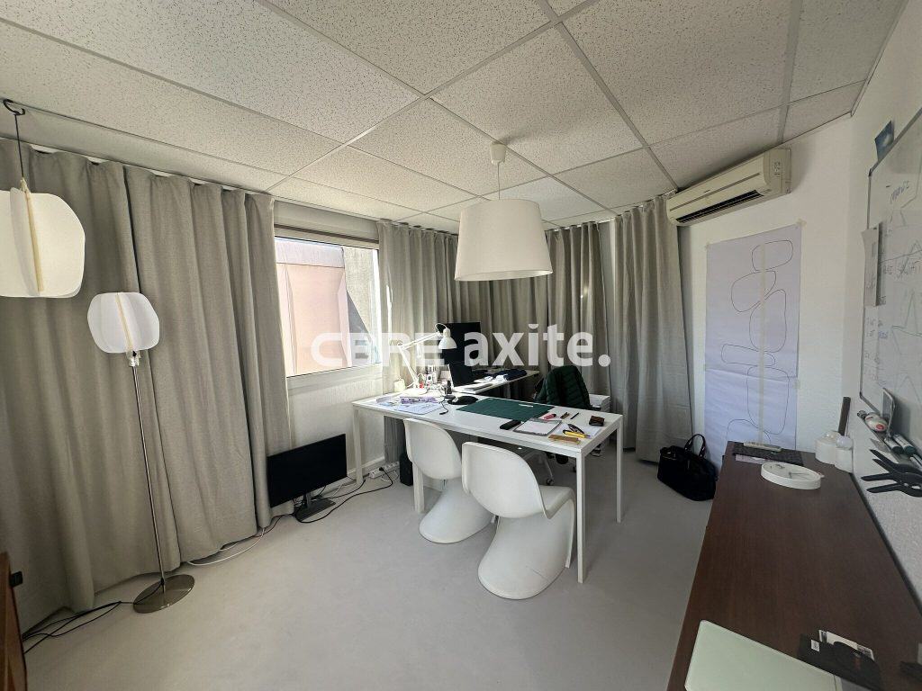 Bureaux de 32 à 205,4 m² à louer à Annecy-le-Vieux, photo 2 sur 8
