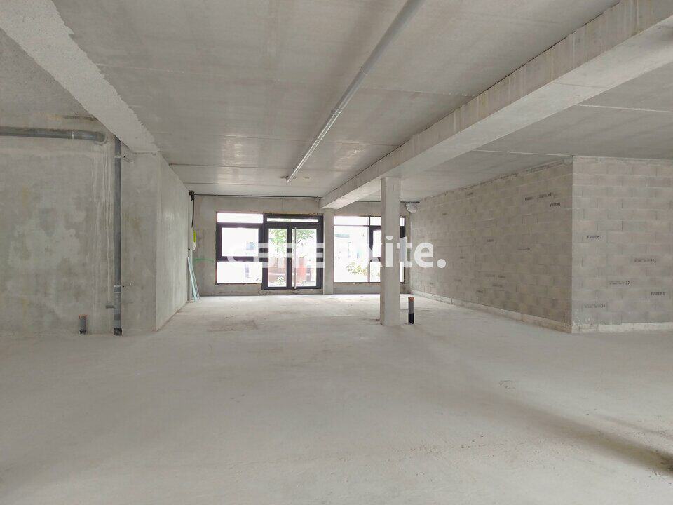 Local commercial de 299 m² à louer à Annemasse, photo 5 sur 5