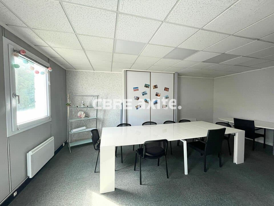 Bureaux de 91 m² à vendre à Meythet, photo 3 sur 6
