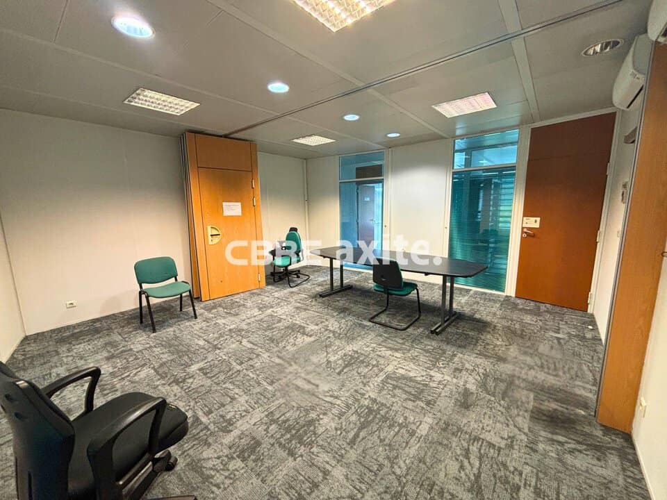 Bureaux de 477 m² à louer à Épagny-Metz-Tessy, photo 6 sur 6