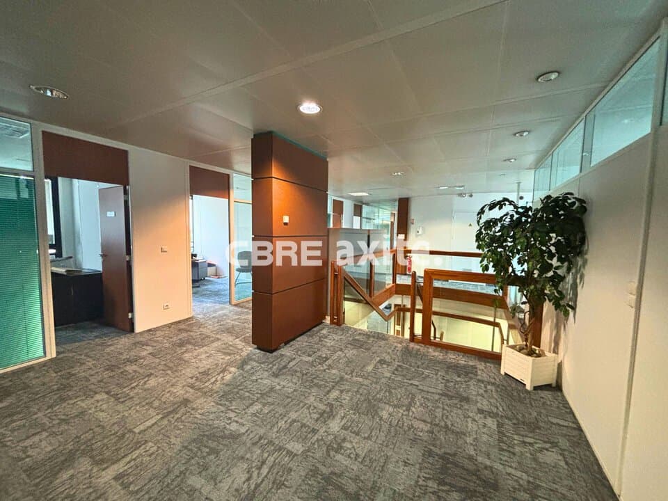 Bureaux de 907 m² à louer à Épagny-Metz-Tessy, photo 5 sur 8
